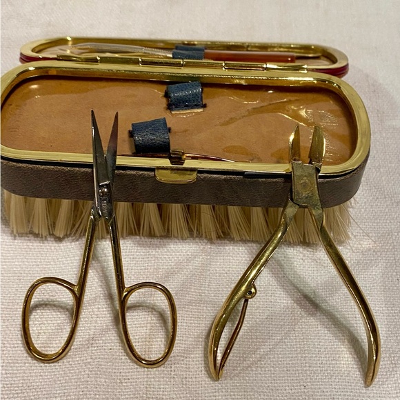 Vintage Leather Grooming Kit with gold tool / manicure kit made in Germany - Picture 6 of 14
